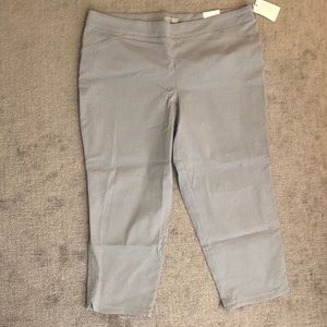 NWT Gray & White polka dot cropped slacks